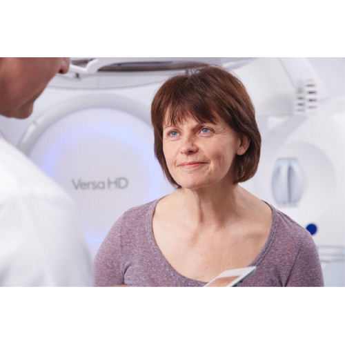 Linear Accelerator stereotactic radiotherapy Versa HD™